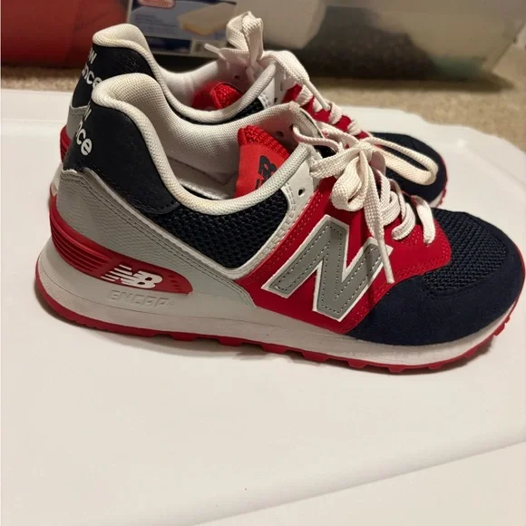 New Balance Red and Navy Sneakers - Picture 4 of 6